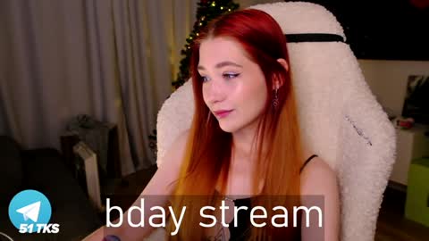 Snapshot of smthwrong chatting on December 27, 2024, 12:07 am smthwrong online show from December 27, 2024, 12:07 am