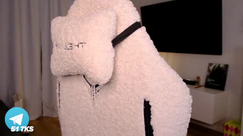 Snapshot of smthwrong chatting on January 9, 2025, 3:36 am smthwrong online show from January 9, 2025, 3:36 am