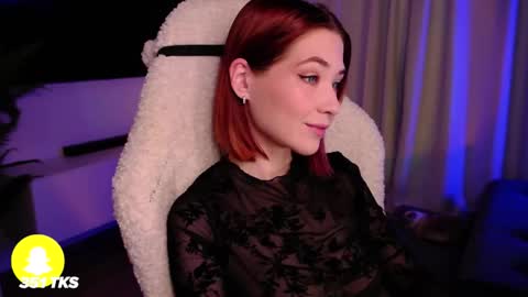 Snapshot of smthwrong chatting on October 11, 2025, 12:32 am smthwrong online show from October 11, 2025, 12:32 am