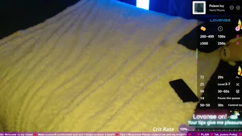 Snapshot of smuffin_x chatting on February 24, 2026, 9:13 pm Strawberry Muffin online show from February 24, 2026, 9:13 pm