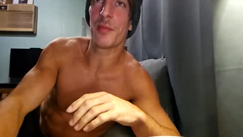 Snapshot of snackyyyy chatting on February 11, 2026, 2:49 am Snackyyyy online show from February 11, 2026, 2:49 am