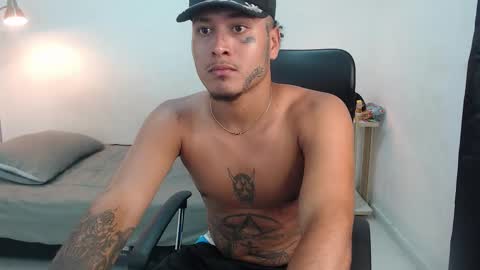 snak_master1 online show from September 23, 2025, 6:05 am