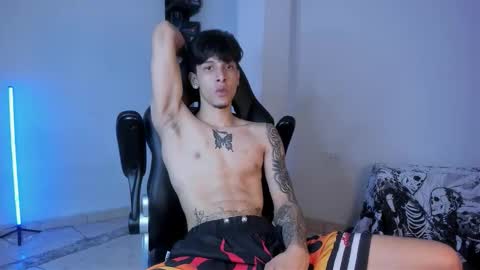 snakebutterfly online show from October 24, 2025, 9:28 am