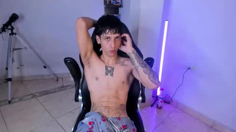 Snapshot of snakebutterfly chatting on January 7, 2026, 9:01 am snakebutterfly online show from January 7, 2026, 9:01 am