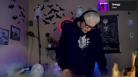 Viiscount  Snarfle Von Snarfenberg online show from December 3, 2024, 3:44 pm