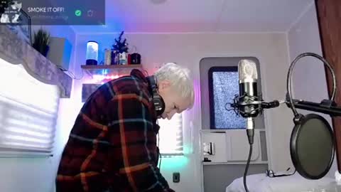 Viiscount  Snarfle Von Snarfenberg online show from March 6, 2025, 5:54 pm