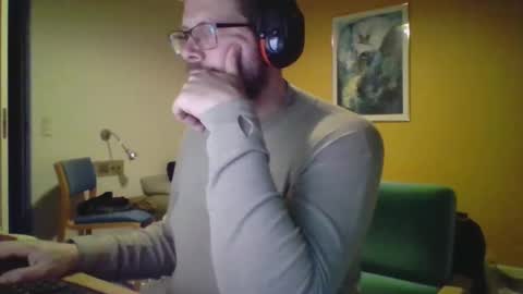 Snapshot of snebolden chatting on January 15, 2025, 6:29 pm snebolden online show from January 15, 2025, 6:29 pm