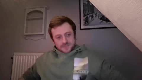 snoecks online show from April 11, 2026, 4:55 pm