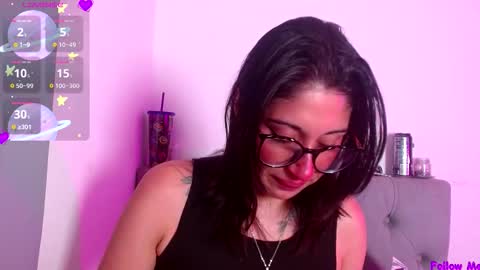 IG     OF red moonn online show from October 16, 2025, 4:35 am