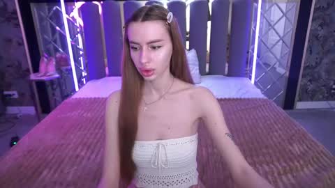 snow_whiteeex online show from May 10, 2026, 5:34 am