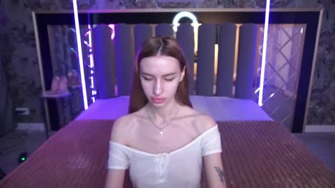 snow_whiteeex online show from May 12, 2026, 5:48 am