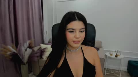 Snapshot of snowingwinter chatting on February 15, 2025, 6:44 am snowingwinter online show from February 15, 2025, 6:44 am