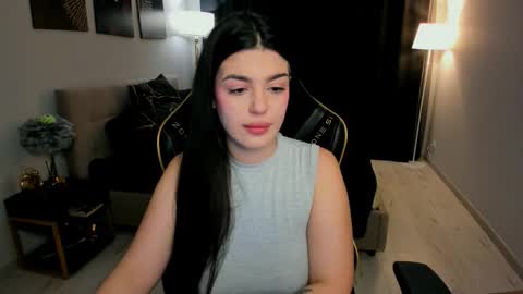 Snapshot of snowingwinter chatting on February 26, 2026, 5:28 am snowingwinter online show from February 26, 2026, 5:28 am