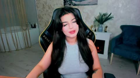 snowingwinter online show from May 18, 2026, 3:35 am