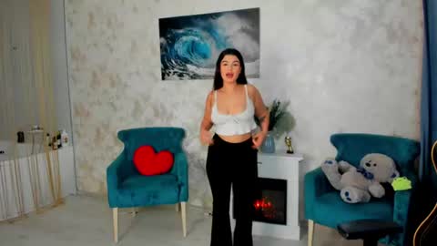 snowingwinter online show from July 13, 2026, 6:11 pm