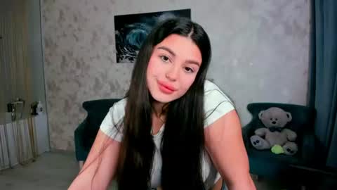 snowingwinter online show from July 14, 2026, 6:57 pm