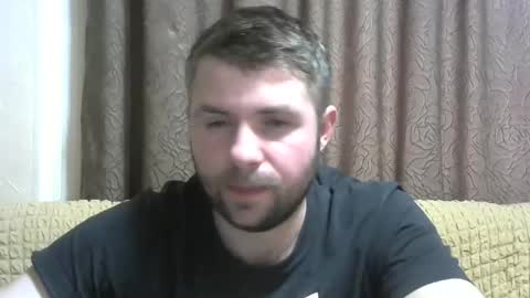 Snapshot of snowyqred chatting on December 26, 2024, 12:16 pm Arthur online show from December 26, 2024, 12:16 pm