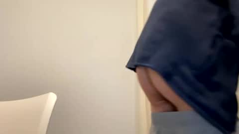 Snapshot of sobigfromitaly chatting on February 13, 2025, 9:41 am sobigfromitaly online show from February 13, 2025, 9:41 am