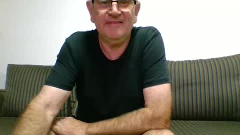 Snapshot of sofar06 chatting on January 8, 2025, 8:27 am sofar06 online show from January 8, 2025, 8:27 am