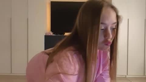 Snapshot of sofaris chatting on March 5, 2026, 6:37 pm Sophy online show from March 5, 2026, 6:37 pm