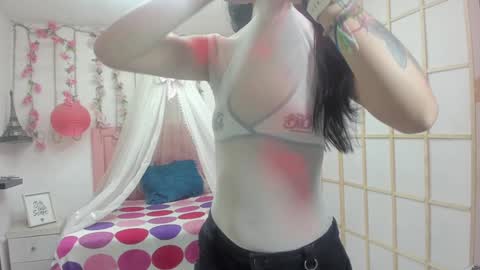 Snapshot of soffi_roberts chatting on January 16, 2025, 12:42 pm sofiia online show from January 16, 2025, 12:42 pm