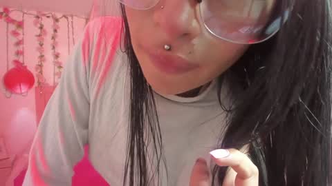 Snapshot of soffi_roberts chatting on January 23, 2025, 1:02 pm sofiia online show from January 23, 2025, 1:02 pm