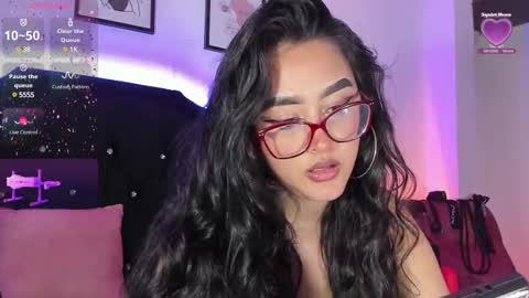 Snapshot of soffi_sweet1 chatting on February 16, 2025, 6:21 am Danna online show from February 16, 2025, 6:21 am