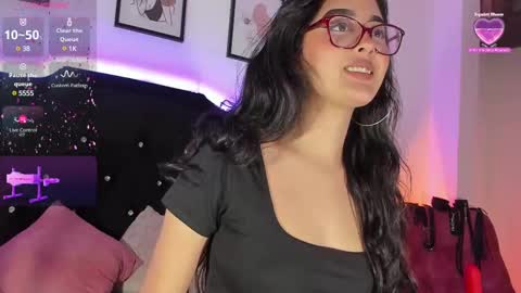 Snapshot of soffi_sweet1 chatting on February 19, 2025, 4:12 am Danna online show from February 19, 2025, 4:12 am