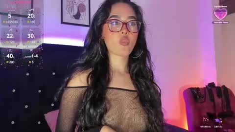 Snapshot of soffi_sweet1 chatting on March 5, 2025, 6:12 am Danna online show from March 5, 2025, 6:12 am