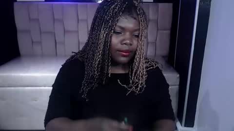 Snapshot of soffia_b chatting on September 13, 2025, 3:06 am soffia_b online show from September 13, 2025, 3:06 am