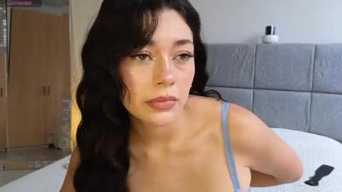 IG Soffimoon   I THANK YOU FOR LEAVING YOUR FOLLOW online show from April 17, 2026, 8:12 pm