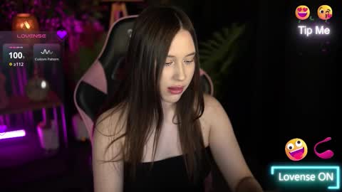 Snapshot of soffiray chatting on December 4, 2025, 3:21 pm soffiray online show from December 4, 2025, 3:21 pm