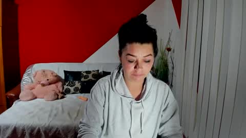 Soffy online show from September 25, 2025, 3:32 am