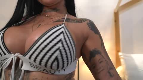 sofhia cruz online show from May 14, 2026, 8:59 pm