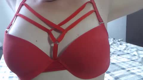 Snapshot of sofi995971 chatting on April 20, 2026, 4:10 pm Sofa Castellanos online show from April 20, 2026, 4:10 pm