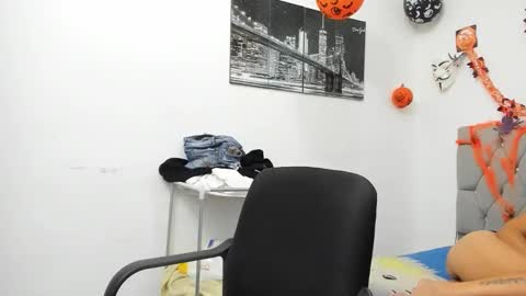 SOFI AND SANTY online show from November 8, 2025, 1:50 am