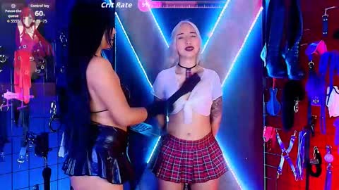 Snapshot of sofi_bdsm_queen chatting on February 19, 2026, 9:22 pm Charlotte and cloe online show from February 19, 2026, 9:22 pm