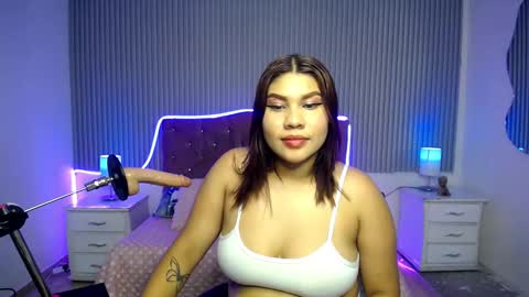Snapshot of sofi_brunette_ chatting on February 24, 2026, 4:54 am sofi_brunette_ online show from February 24, 2026, 4:54 am