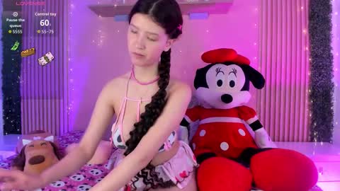 Snapshot of sofi_cuttie chatting on December 18, 2025, 4:29 am sofi_cuttie online show from December 18, 2025, 4:29 am