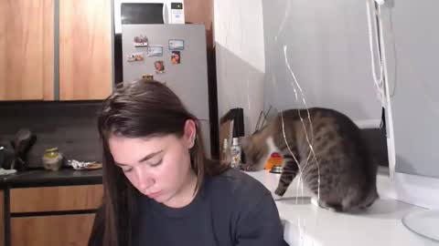 Sofi online show from November 5, 2025, 6:41 pm