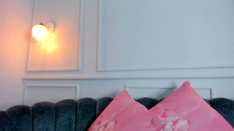 Sofi online show from December 2, 2024, 11:45 am