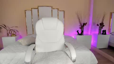 Snapshot of sofi_rayo chatting on September 30, 2025, 4:39 am sofi_rayo online show from September 30, 2025, 4:39 am