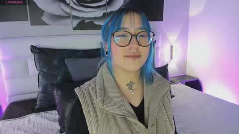 sofi_sp online show from December 4, 2025, 11:30 am