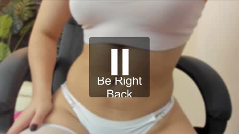 Snapshot of sofia44 chatting on February 10, 2025, 7:49 pm Skarlett online show from February 10, 2025, 7:49 pm