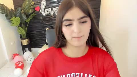 Snapshot of sofia44 chatting on February 22, 2025, 12:40 pm Skarlett online show from February 22, 2025, 12:40 pm