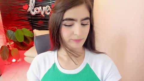 Snapshot of sofia44 chatting on September 12, 2025, 12:49 pm Skarlett online show from September 12, 2025, 12:49 pm