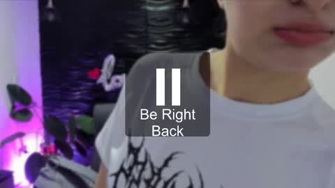 Snapshot of sofia44 chatting on October 8, 2025, 1:09 pm Skarlett online show from October 8, 2025, 1:09 pm