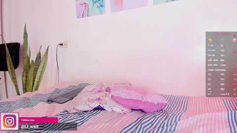 Snapshot of sofia__lujan chatting on January 25, 2025, 11:23 am call me L U online show from January 25, 2025, 11:23 am