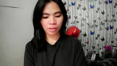 Snapshot of sofia_ava24 chatting on October 17, 2025, 4:37 am Chady online show from October 17, 2025, 4:37 am