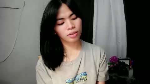 Snapshot of sofia_ava24 chatting on December 5, 2025, 4:10 am Chady online show from December 5, 2025, 4:10 am